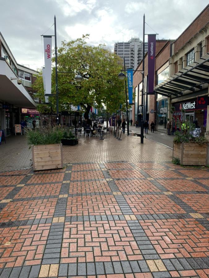 Luxury Panoramic Balcony Swindon Central Buitenkant foto